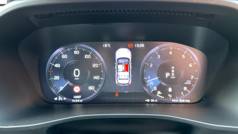 Volvo Xc40 2.0 B4P R DESIGN Pro 5dr Auto Petrol Estate